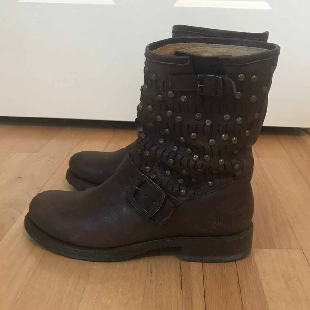 Frye Jenna short stud boots